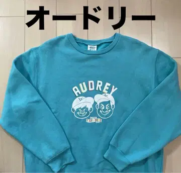 새상품 AUDREY 프린트 크루넥 맨투맨 올나잇닛폰