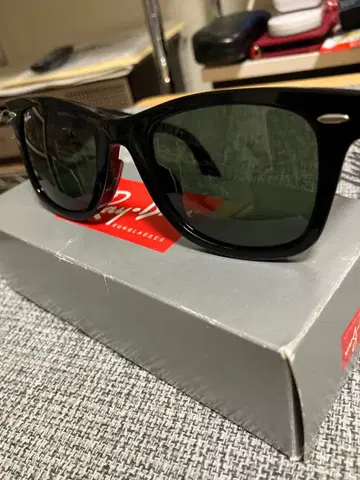 레이밴 웨이페어러 2140F