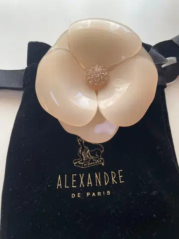 알렉상드르 드 파리 플라워 헤어 액세서리