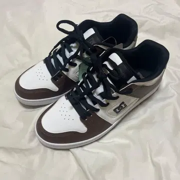 DC 브라운 스니커즈 27