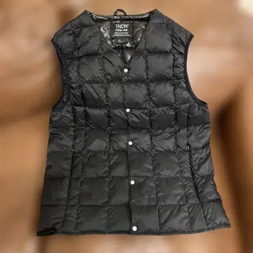 TAION 블랙 퀼팅 베스트