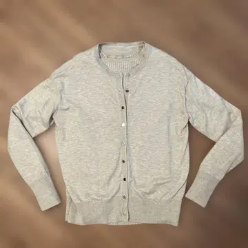 spick and span 베이지 니트 가디건과 리브 긴팔 니트