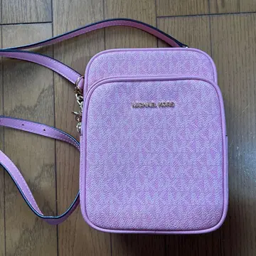 MICHAEL KORS 핑크 숄더백