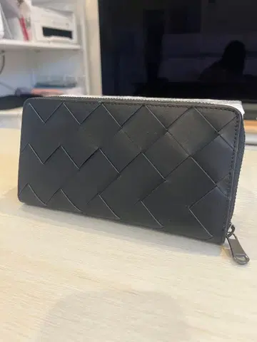 컨디션 최상! INTREX 블랙 장지갑 뜨개질 디자인