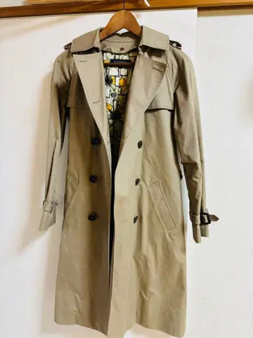 트렌치코트 스픽앤스팬