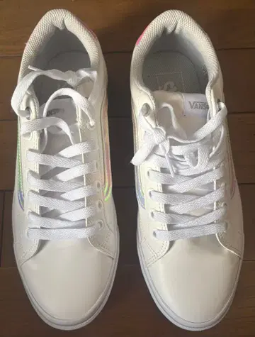 Vans 화이트 스니커즈 25cm