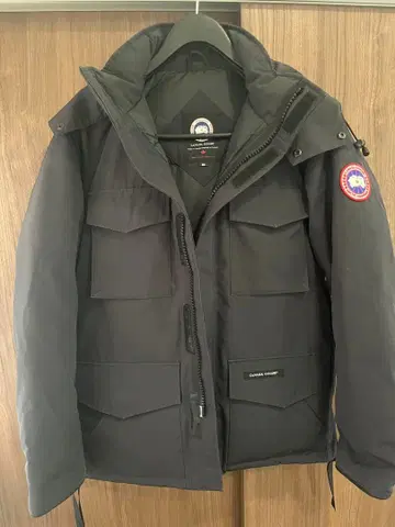 Canada Goose 카무룹스 네이비 다운 자켓