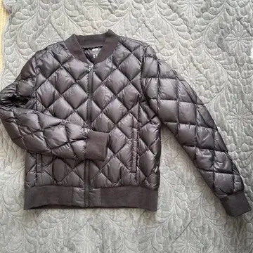 UNIQLO 블랙 다운 자켓 M
