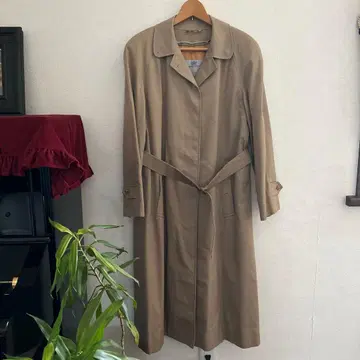 Aquascutum 베이지 트렌치코트