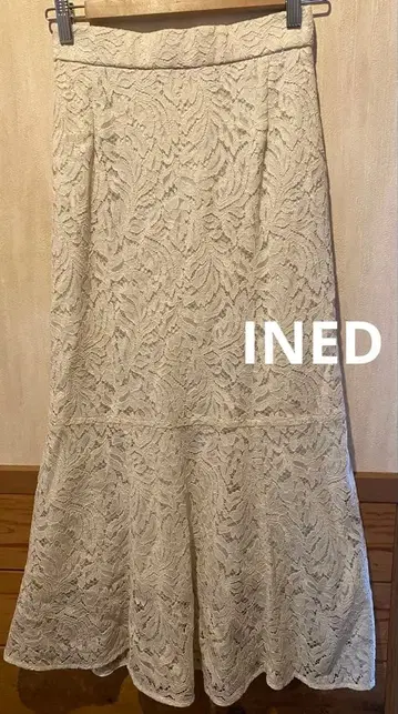 INED 아이보리 레이스 롱 스커트