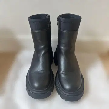 자라 사이드 고어 가죽 부츠 블랙