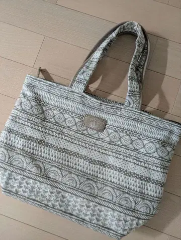 라바 제리 새상품급 토트백