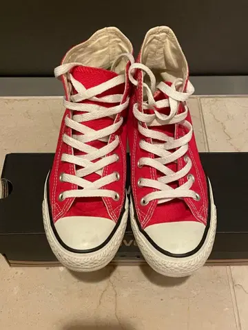 컨버스 올스타 빨간색 하이컷 스니커즈