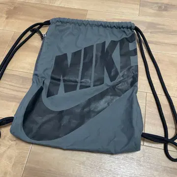 냅색 > NIKE 블랙/그레이