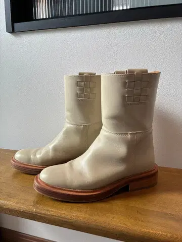 HEREU 가죽 부츠 뜨개질 디자인