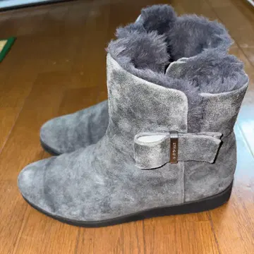 질스튜어트 그레이 스웨이드 부츠