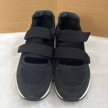 ASH 블랙 벨크로 스니커즈