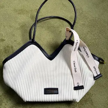 화이트와 블랙 스트라이프 토트백