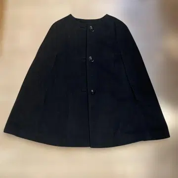 Unaca 블랙 케이프 스타일 코트