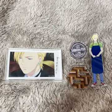 바나나피쉬 아크릴 스탠드