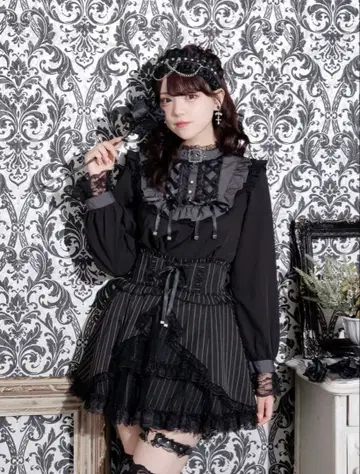 노에미 NOEMIE 고딕 초커 버클 레이스업 블라우스