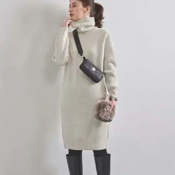 유나이티드 애로우즈 터틀넥 니트 원피스