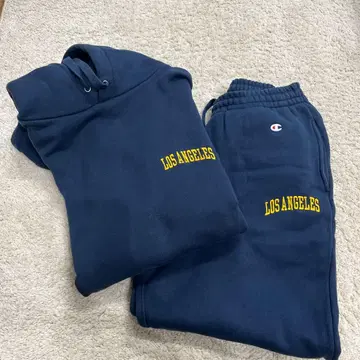 Champion LOS ANGELES 후드티와 스웨트 팬츠 세트