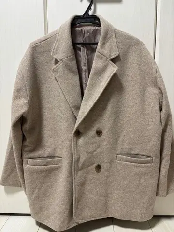 베이지 더블 브레스트 체스터 코트