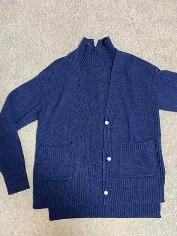 [쿠미쿄쿠] 펄 버튼 부착 레이어드 니트