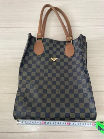 다미에 체커보드 패턴 브라운 가방 백