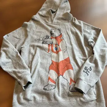 새상품급 한정판 콜라보 GO SLOW CARAVAN x 울트라맨 후디