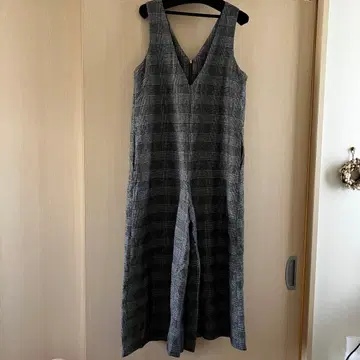 [ SLOBE IENA ] 하운드투스 체크 패턴 V넥 살로펫