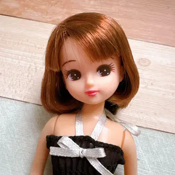 리카짱 인형 브라운색 내추럴 밥 스타일 중고