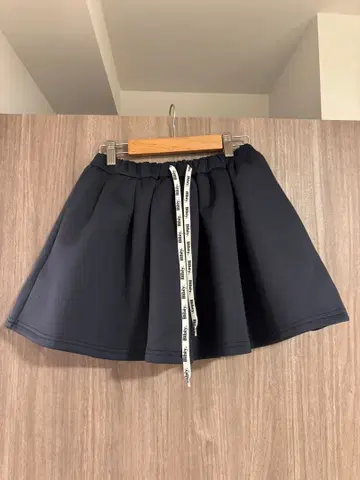 Bibiy. NELLY MINI SKIRT 비비 스커트 네이비
