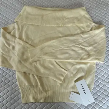 [ 미사용 새상품 ] FRAY I.D 아이보리 니트 스웨터 긴팔