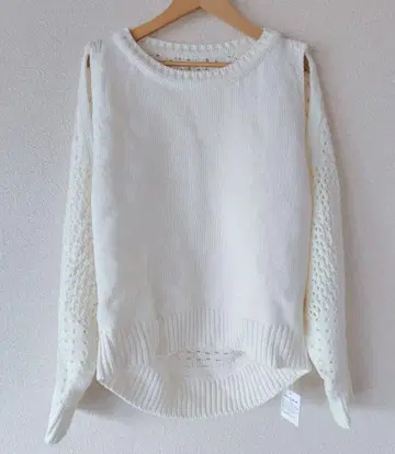 mystic 숄더 슬릿 니트 아이보리 F 사이즈