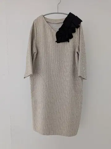 비대칭 코쿤 원피스 7부 소매