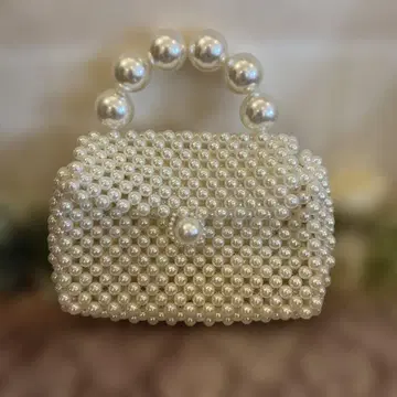 펄 장식 핸드백