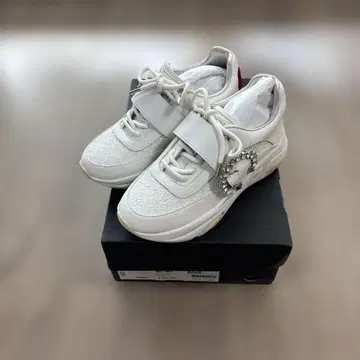 DIANA 스니커즈 22cm