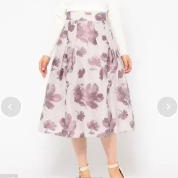 미슈마슈 플라워 자카드 스커트