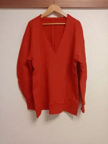 V-neck Cocoon Sleeve Tops