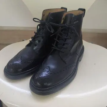 Tricker's 컨트리 부츠