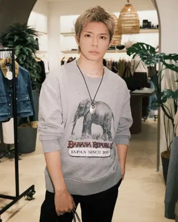 바나나리퍼블릭 기념 맨투맨 엘리펀트 S 사이즈 기시 유타