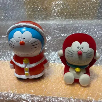 도라에몽 산타 코스튬 피규어 2체 세트