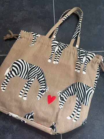 보헤미안즈 러브제브라 백