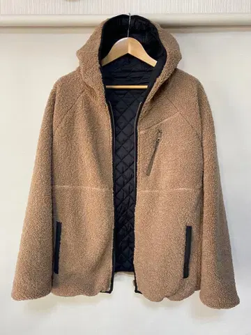 리버서블 퀼팅 x 보아 자켓 미사용 보관품 후드 부착