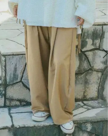 니코앤드 티라 씨 프로듀스 허리 턱 팬츠 L