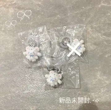 산리오 포근포근 스노우 시나몬 메지루시 액세서리 가챠가챠 2개