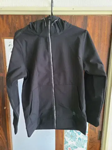 Makku 방풍 발수 스트레치 후드티