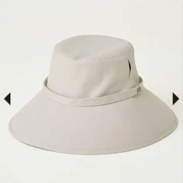 [새상품급] 선배리어100 윈드햇 아이보리 M 사이즈